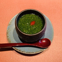 食堂 ぎんみ - 寒鰤と百合根の茶碗蒸し　春菊のすり流しと梅肉と一緒に