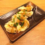 肉汁餃子のダンダダン - 皿ワンタン