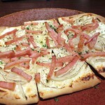 Bistro Refectorium - タルトフランベ