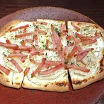 Bistro Refectorium - タルトフランベ