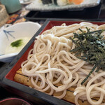 和食レストランとんでん - 山芋そば。トロロ付き。そこまで違いは分かりづらかったです