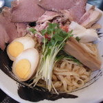 麺屋彩々 昭和町本店