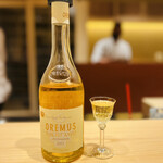 おにく 花柳 - ☆デザートワイン
      ◎ オレムス　トカイ・アスー　５プットニョス2013（ハンガリー）