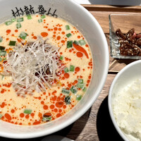 彬龍華 66 - 