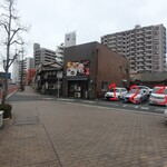 Ichikawa - お店横にも３台分の駐車場