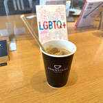 DOWNSTAIRS COFFEE - ・アイス カフェラテ 480円/税込