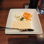 Ginza Raion - おつまみチーズ2種盛り合せ 税込539円