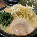 横浜家系ラーメン 龍馬家 - 料理写真:ねぎラーメン