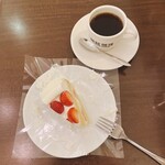 蔵味珈琲 - いちごのショートケーキ / 蔵味ブレンド すっきり味
