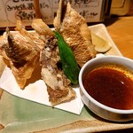 炭火焼鳥と水炊き 五郎一 - 鯛カマの唐揚げ(本日のメニュー)