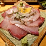 炭火焼鳥と水炊き 五郎一 - カボスブリ刺し＆鯛刺し