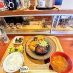 Chi-Ya Shokudou - オリジナルハンバーグ定食　880円