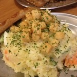 まるりゅう - ポテトサラダ。出来たてホカホカ