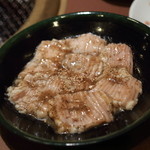 やきにく本舗 - 上ホルモン 830円