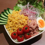 やきにく本舗 - やきにく本舗サラダ 725円