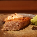 鮨 しみづ - 鮪カマ炙りアップ