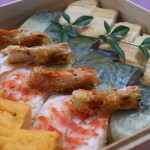 鮨 しみづ - 穴子押し、九州産真鯖バッテラ、車えび押し、玉子焼き