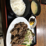 萬善食堂 - 焼肉定食