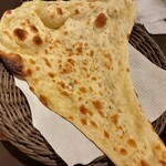 インド料理GARAentra - パリパリのナン