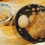 卓 - 付け出し、おでん