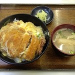 末吉 - かつ丼。（５００円）