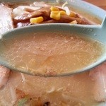 サッポロラーメン羆由良店 - 甘辛なスープ