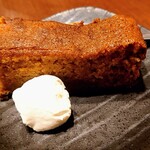 シーエムツー カフェ - キャロットケーキ。パサつきがありキャロットの味がしない