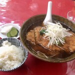 中華料理 勝太楼 - 「とんかつそば」(830円)+「ライス」(240円)