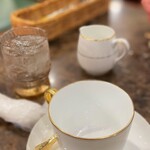 珈琲貴族エジンバラ - 淹れたてを注いでいただけます