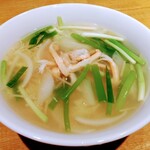 膳途洋々 - 餡掛けの優しいスープにコシのある細麺、蟹、ネギ、生姜、玉葱の甘みと美味しい！