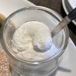 リストランテ プレーゴ - 生クリームはマストアイテム。飲めるやつ。