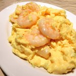 チャイナ 三丁目 - <'13/06/07撮影>サービスランチ 1000円 の芝エビと玉子の炒め(塩味)