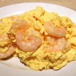 チャイナ 三丁目 - <'13/06/07撮影>サービスランチ 1000円 の芝エビと玉子の炒め(塩味)