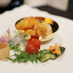 タラバ蟹と帆立貝柱の冷製　レモン醤油風味