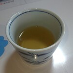 そば家やまき - 提供される蕎麦茶(R5.1.22撮影)