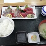 海鮮食堂 海神の郷 - 料理写真:折れサバとキハダマグロの二種盛