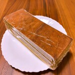 バウムクーヘン・ナッツ。1400円