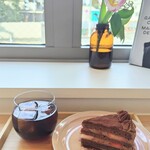 Toe coffee - ■いちごのチョコレートケーキ
      ■アイスコーヒー