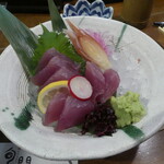 和食居酒屋 旬門 - よこわ(まぐろの幼魚)の刺身