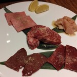 焼肉USON - お肉5種（塩）