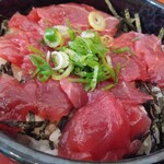 ザ・どん - まぐろ漬け丼680円をデラックス+250円アップ