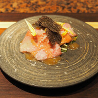 肉割烹 肉かぶく - 和牛黒タン タン元のコンフィ