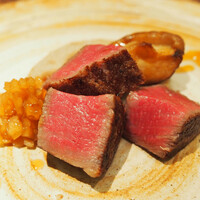 肉割烹 肉かぶく - 雌牛シャトーブリアンの1時間炭火焼き