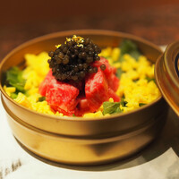 肉割烹 肉かぶく - ペルーラキャビアとカイノミのミニ丼