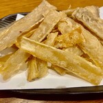 Fried burdock chips