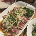 羊肉炭火焼 肉汁屋 - 