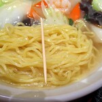 Ougon No Hana Nikkekoru Tom Puraza Ten - 麺の細さ、質感
