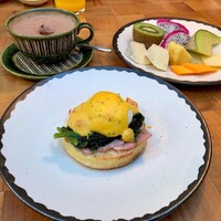 ザ タヴァン グリル＆ラウンジ - 