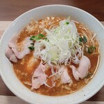 に干し屋 SINCHAN - 岩中豚の味噌らあめん