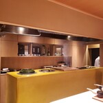 銀座 稲葉 - かまどに焼き台があってライブ感溢れる食事が楽しめます